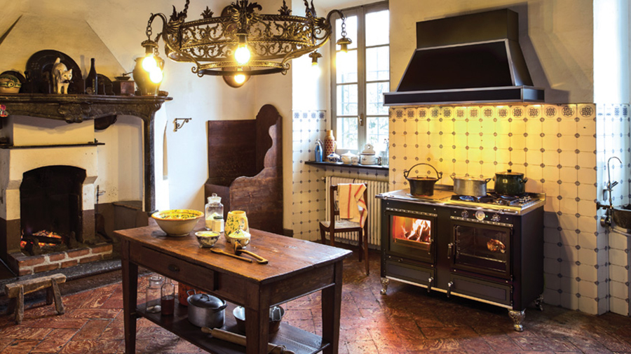 Cuisinières bois - Cheminées Godin - Laulhé à Ibos, Tarbes, Lourdes